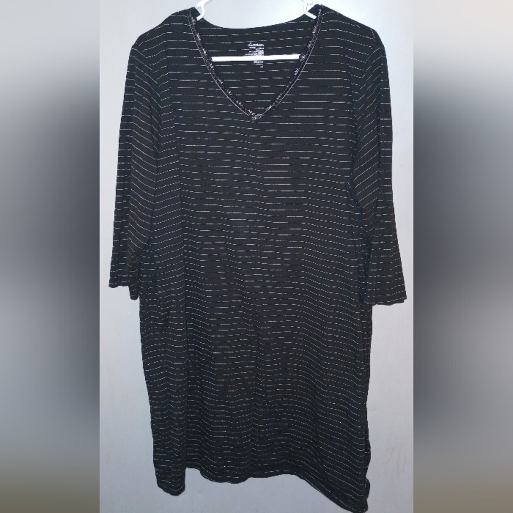 Woman Night Gown. Black With Silver Lines. Secret Treasures Brand. Size 2X/3X